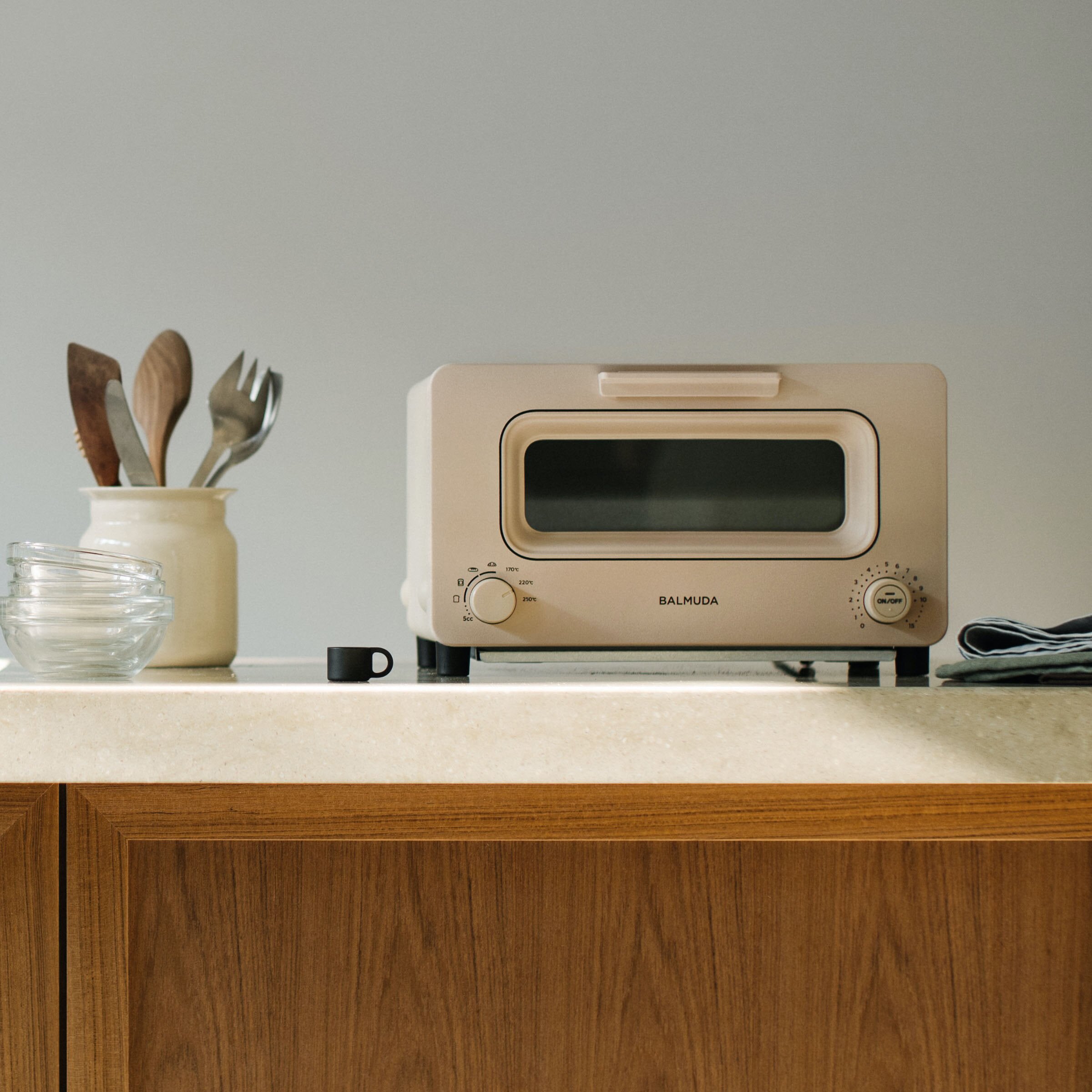BALMUDA The Toaster 3rd Gen K05E - Beige - Image 2